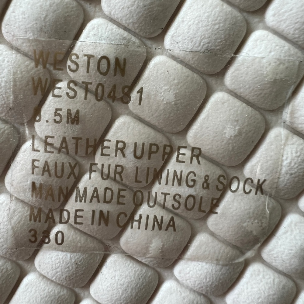 Steve Madden Black Suede Bootie with White Faux Fur Lining Trim Size 8-1/2 NWT - Picture 6 of 6